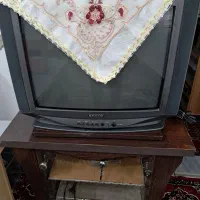 تلویزیون و میز تلویزیون و ...