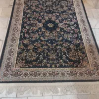 قالیچه با زمینه سورمه ای رنگ