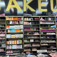 دکور و پیشخوان و جنس ارایشی|فروشگاه و مغازه|ورامین, ورامین|دیوار