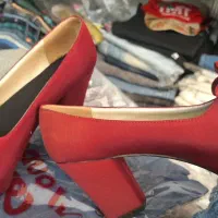 یه جفت کفش  شماره ۴۲