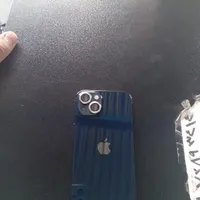 اپل iPhone 13 با حافظهٔ ۲۵۶ گیگابایت