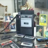 ظبط خبرنگاری هلندی با میکروفن ۶۰ساله