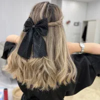 استخدام دستیار رنگ و لایت|استخدام درمانی، زیبایی، بهداشتی|تهران, کوهک|دیوار