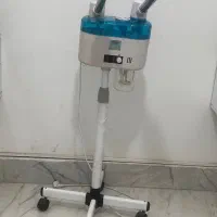تعدادی لوازم آرایشگاه سالم و تمیز