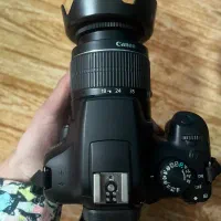 دوربین عکاسی وفیلم برداری نو کنون با تجهیزات کامل