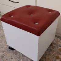 صندلی چرخ دار ارایشگاه پدیکور چرخ دار نو سالم