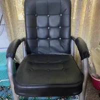 دوعدد صندلی انتظار یا صندلی اداری در حد نو