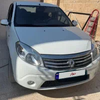 ساندرو اتوماتیک مدل ۹۵|خودرو سواری و وانت|کرمان, |دیوار