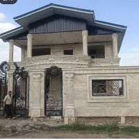 ساخت انواع شیروانی با چند سال سابقه کاری