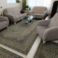 مبل راحتی بامیزوسط