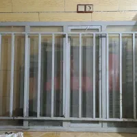 پنجره آهن سنگین