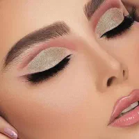 یک نفر برای میکرو شیذلب میکاپ ... نیاز داریم