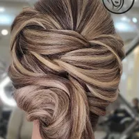 استخدام رنگ کار و بند کار حرفه ای|استخدام درمانی، زیبایی، بهداشتی|تبریز, |دیوار