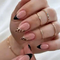 کاشت ناخن حرفه ای