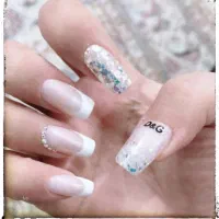 کاشت و ترمیم ناخن|خدمات آرایشگری و زیبایی|فولادشهر, B2|دیوار