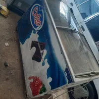 فریزر صندوقی استیل شیش و چهار و بستنی شیشه ای|فروشگاه و مغازه|سبزوار, شهدا|دیوار