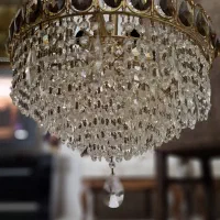 لوستر کریستالی قدیمی سالم