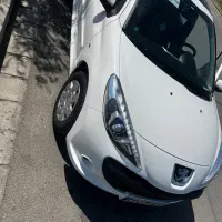 پژو ۲۰۷ سقف شیشه ای