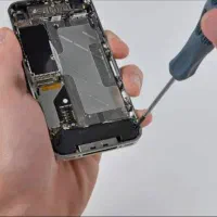 تعمیرکار موبایل