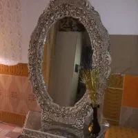 اینه با میز