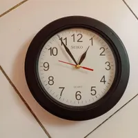 ساعت دیواری SEIKO
