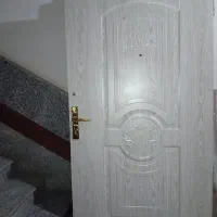 فروش درب ورودی با محافظ سالم و کامل