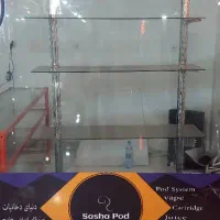 پیشخوان و ویترین