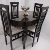 میز نهارخوری ۴ نفره تمیز وسالم(درحدنو)|میز و صندلی غذاخوری|مشهد, توس (بلوار توس)|دیوار