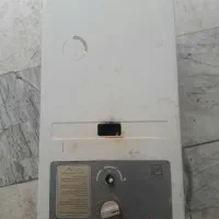 آبگرمکن دیواری B15 تمیز