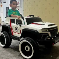 ماشین شارژی چهار موتور