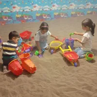 استخدام نیروی خدماتی برای مهد کودک فوری