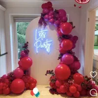 اجرای بادکنک آرایی در شیراز (تنوع مدل)|خدمات پذیرایی، مراسم|شیراز, قالیشویی|دیوار