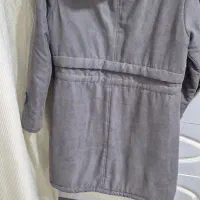 کاپشن|لباس|سلماس, |دیوار