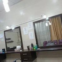 کشو و اینه سالن
