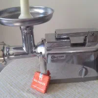 چرخ گوشت نیم صنعتی باگنشت المان در حد نو نو نو