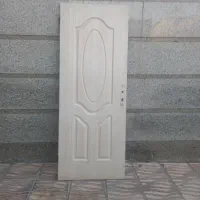 درب با چهار چوب