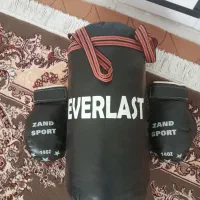 کیسه بوکس و دست کش بوکس|تجهیزات ورزشی|ایلام, |دیوار