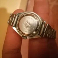 ساعت اورینت|ساعت|شهرکرد, |دیوار