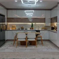 شاگرد برای کار در کارگاه کابینت سازی چوب و فلز