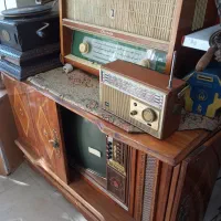 کلکسیون قدیم|کلکسیون اشیاء عتیقه|میانه, |دیوار