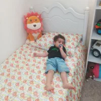 تخت کاملا سالم و تمیز