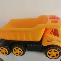 کامیون اسباب بازی