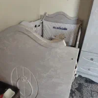 تخت کودک همراه روتختی وتشک