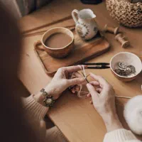 همکاری با بافنده های حرفه ای(کار در منزل)