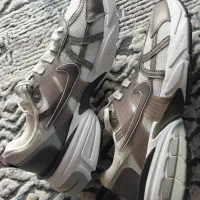 کتونی نایک v2k