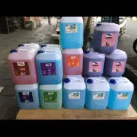 مایع و شیشه پاکن