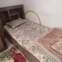 تخت وویترین