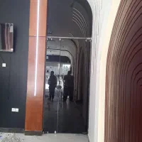 پارتیشن شیشه‌ای تک جداره و دو جداره