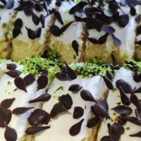 فروش انواع شیرینی تازه - عمده و تکی