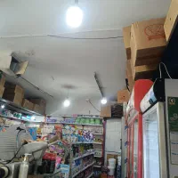 نیرو آقا کار در سوپر مارکت